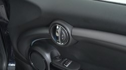 2022 (22) MINI HATCHBACK 1.5 Cooper Exclusive 3dr Auto 4978954