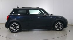 2022 (22) MINI HATCHBACK 1.5 Cooper Exclusive 3dr Auto 4978992