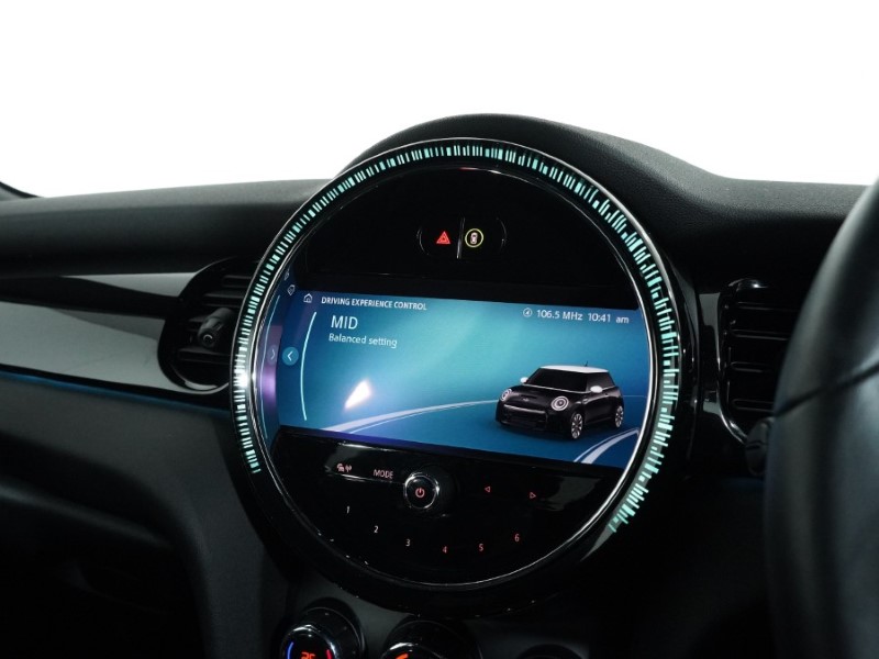 2023 (73) MINI HATCHBACK 1.5 Cooper Sport Premium 3dr Auto 4978432