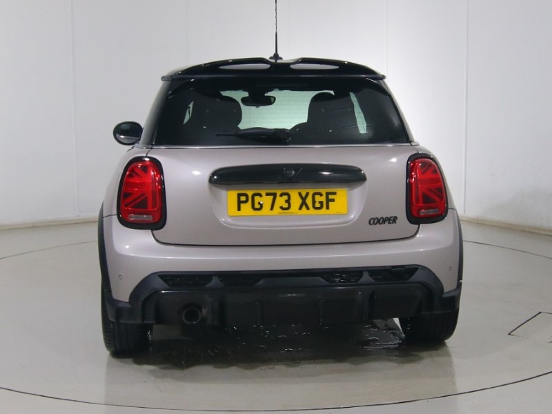 2023 (73) MINI HATCHBACK 1.5 Cooper Sport Premium 3dr Auto 4978446