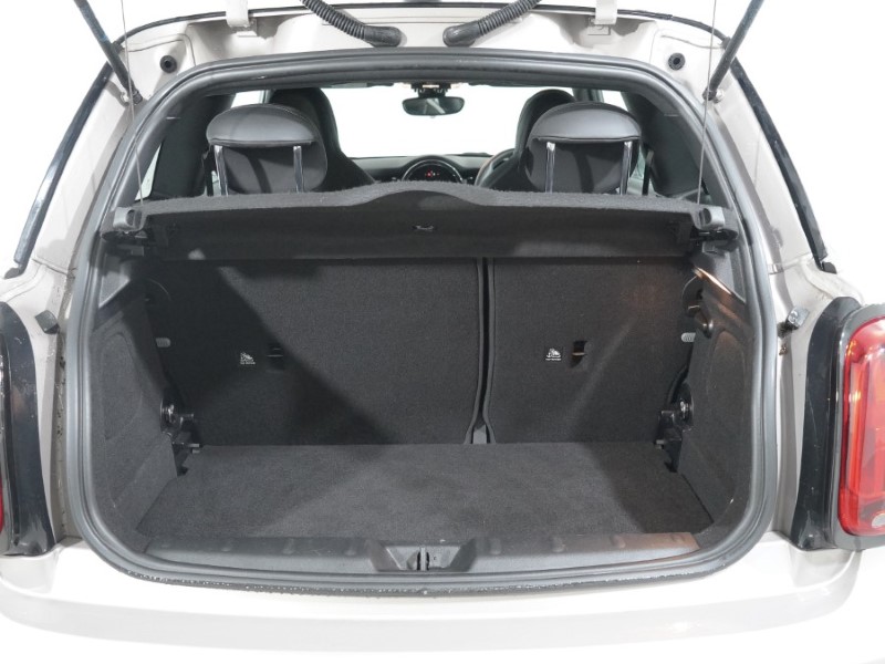 2023 (73) MINI HATCHBACK 1.5 Cooper Sport Premium 3dr Auto 4978403