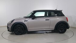 2023 (73) MINI HATCHBACK 1.5 Cooper Sport Premium 3dr Auto 4978444