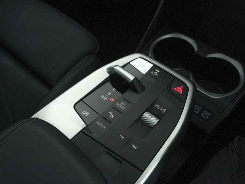 2023 (73) BMW iX1 230kW xDrive30 xLine 65kWh 5dr Auto 4993125