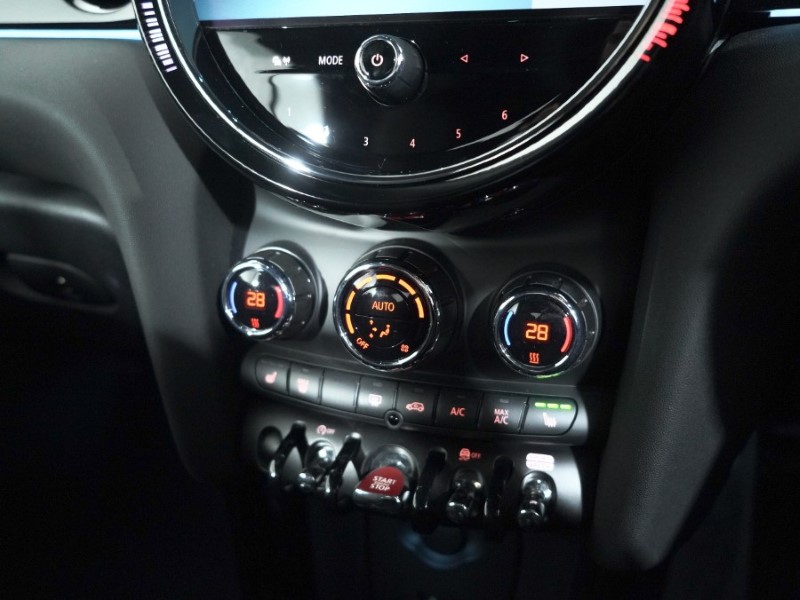 2022 (72) MINI CONVERTIBLE 1.5 Cooper Classic 2dr Auto 4979411