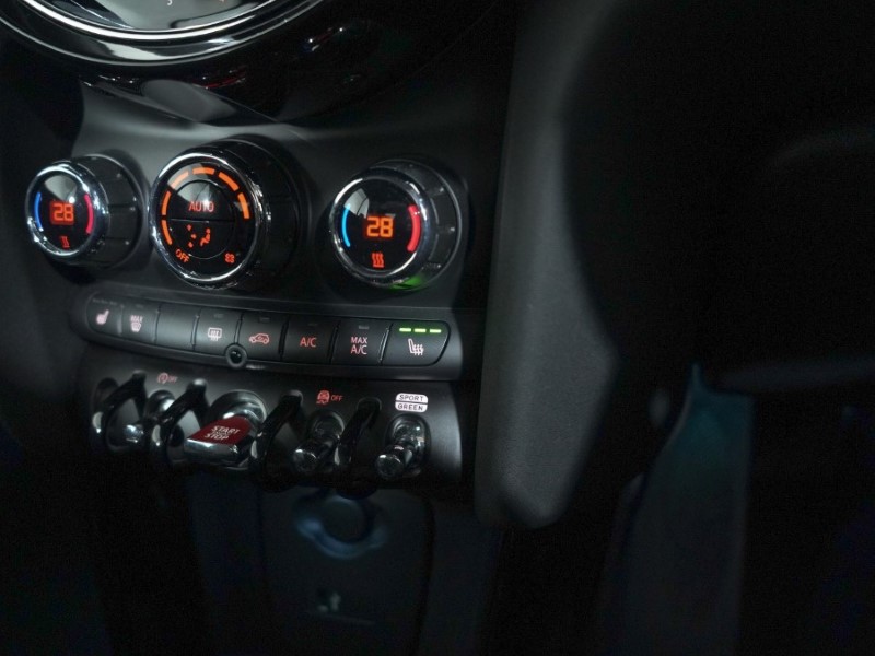 2022 (72) MINI CONVERTIBLE 1.5 Cooper Classic 2dr Auto 4979413