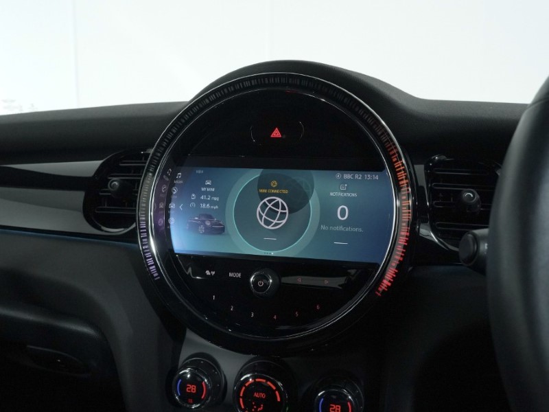 2022 (72) MINI CONVERTIBLE 1.5 Cooper Classic 2dr Auto 4979408