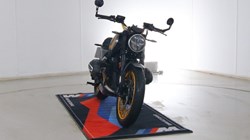 2025 (75) BMW Motorrad R12 (24MY) 5081145