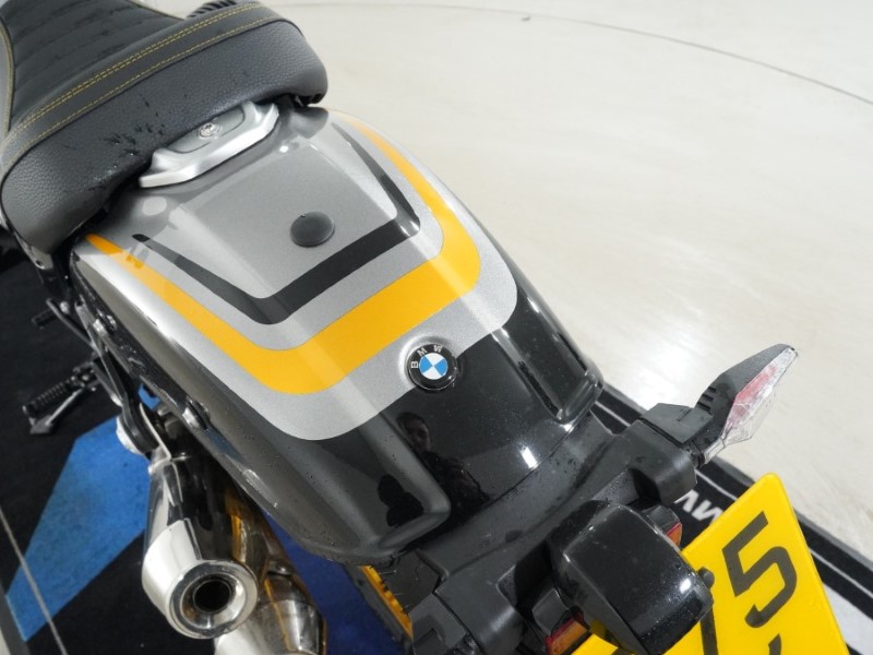 2025 (75) BMW Motorrad R12 (24MY) 5081125