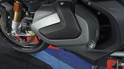 2025 (74) BMW Motorrad R1250 RT LE 4974771