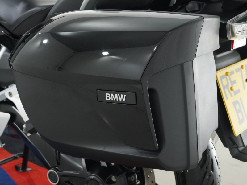 2025 (74) BMW Motorrad R1250 RT LE 4974784