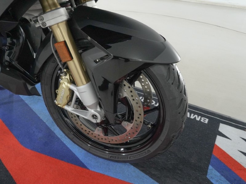 2025 (74) BMW Motorrad R1250 RT LE 4974774