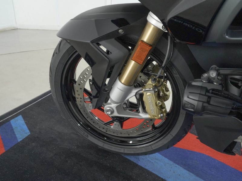 2025 (74) BMW Motorrad R1250 RT LE 4974772