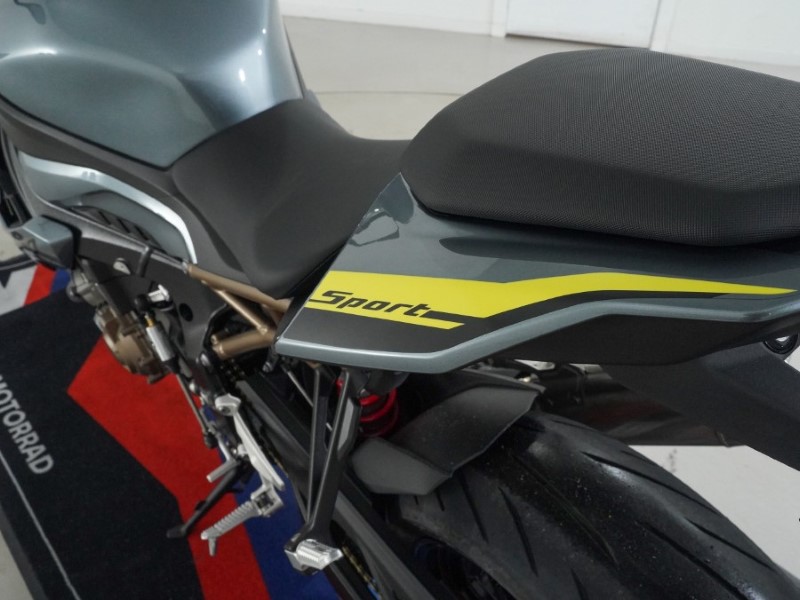 2025 (25) BMW Motorrad S1000 R Sport  (25MY) 4976439