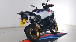 2025 (74) BMW Motorrad R1300 GSA TE ASA (25MY) 4974876