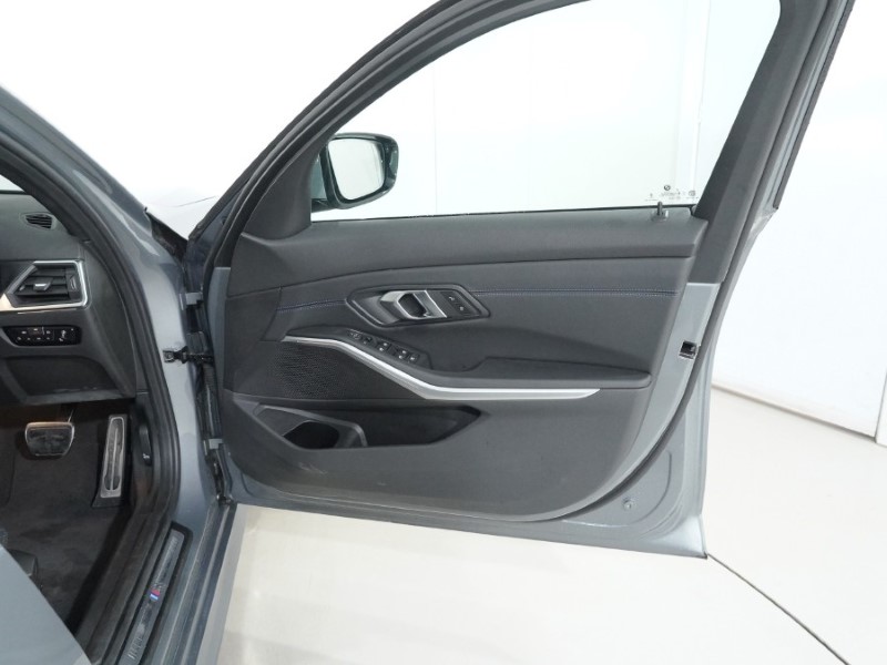 2024 (74) BMW 3 SERIES 320i M Sport 4dr Step Auto 4982901