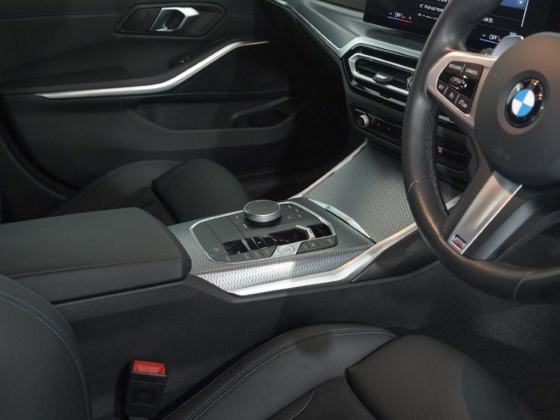 2024 (74) BMW 3 SERIES 320i M Sport 4dr Step Auto 4986802