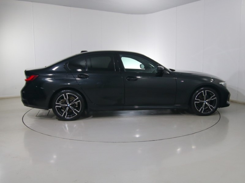 2024 (74) BMW 3 SERIES 320i M Sport 4dr Step Auto 4986831