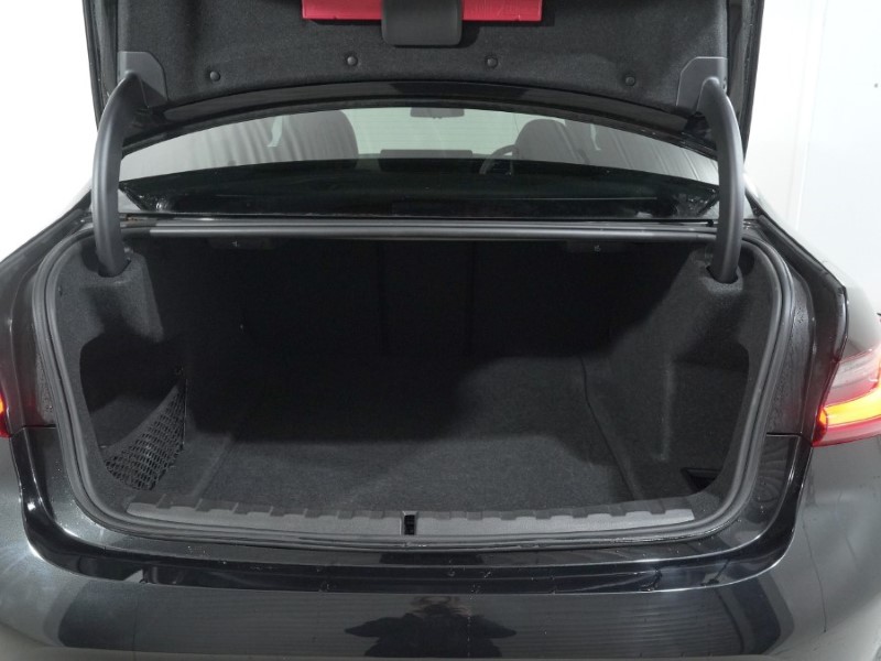 2024 (74) BMW 3 SERIES 320i M Sport 4dr Step Auto 4986785