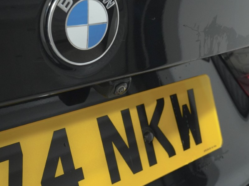 2024 (74) BMW 3 SERIES 320i M Sport 4dr Step Auto 4986784