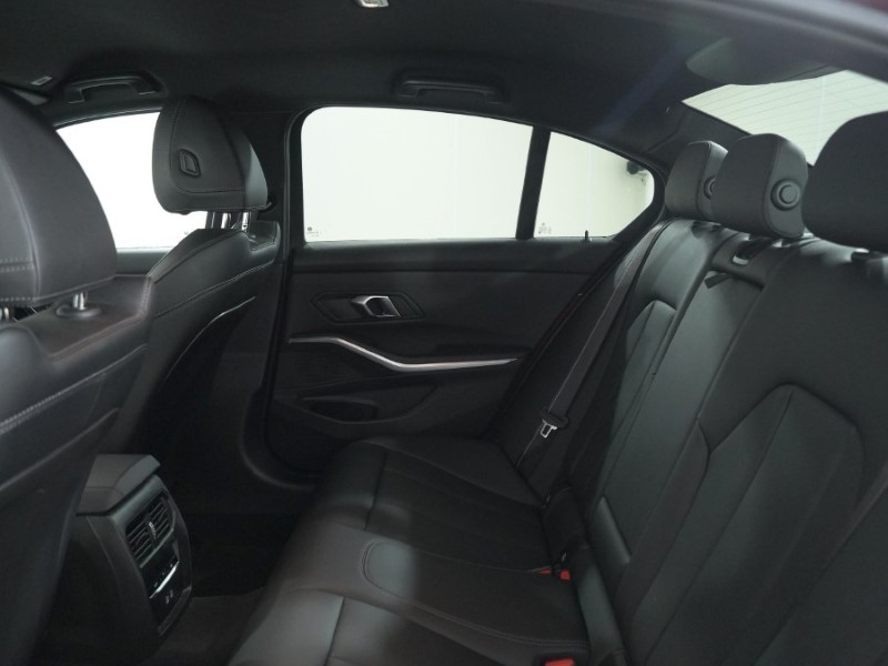 2025 (25) BMW 3 SERIES 320i M Sport 4dr Step Auto 4982245