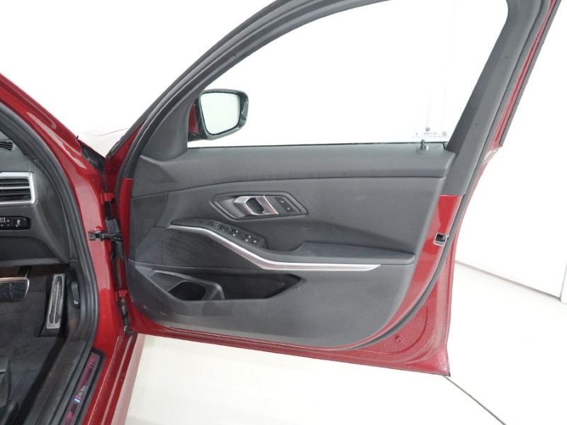 2025 (25) BMW 3 SERIES 320i M Sport 4dr Step Auto 4982252