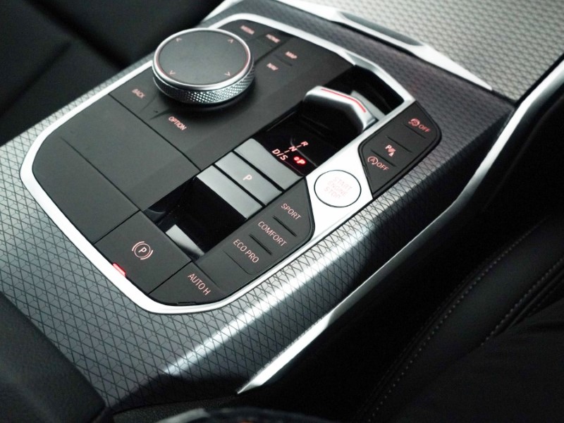 2025 (25) BMW 3 SERIES 320i M Sport 4dr Step Auto 4982273