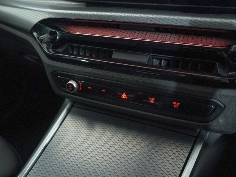 2025 (25) BMW 3 SERIES 320i M Sport 4dr Step Auto 4982280