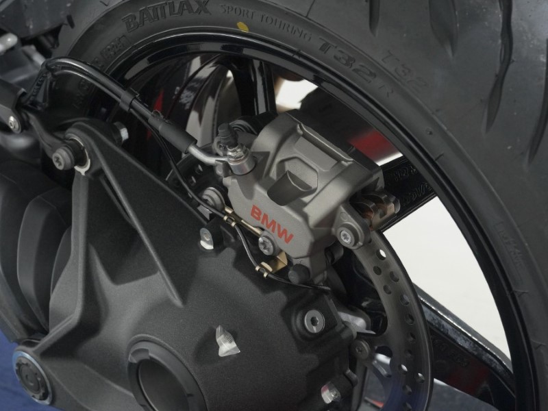 2025 (25) BMW Motorrad R1300 R SE (25MY) 4975047