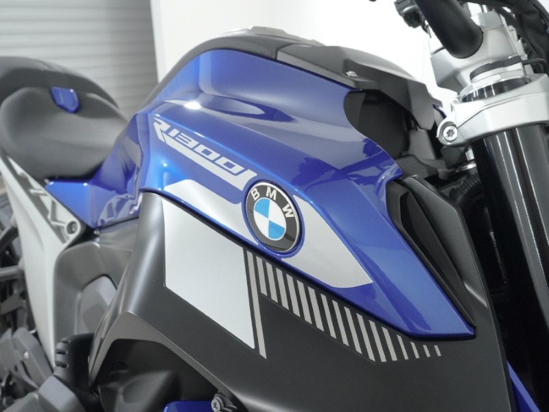 2025 (25) BMW Motorrad R1300 R SE (25MY) 4975041