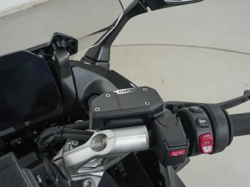 2025 (75) BMW Motorrad R1300 RS SE (25MY) 4975075