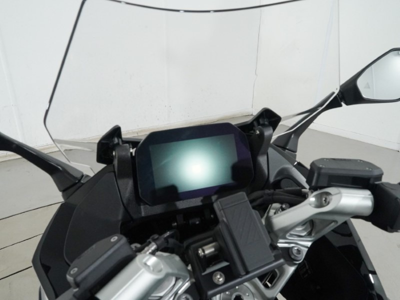 2025 (75) BMW Motorrad R1300 RS SE (25MY) 4975072