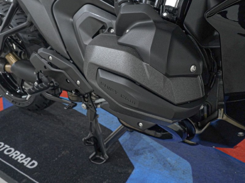 2025 (75) BMW Motorrad R1300 RS SE (25MY) 4975084