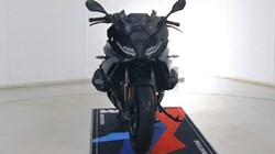 2025 (75) BMW Motorrad R1300 RS SE (25MY) 4975090