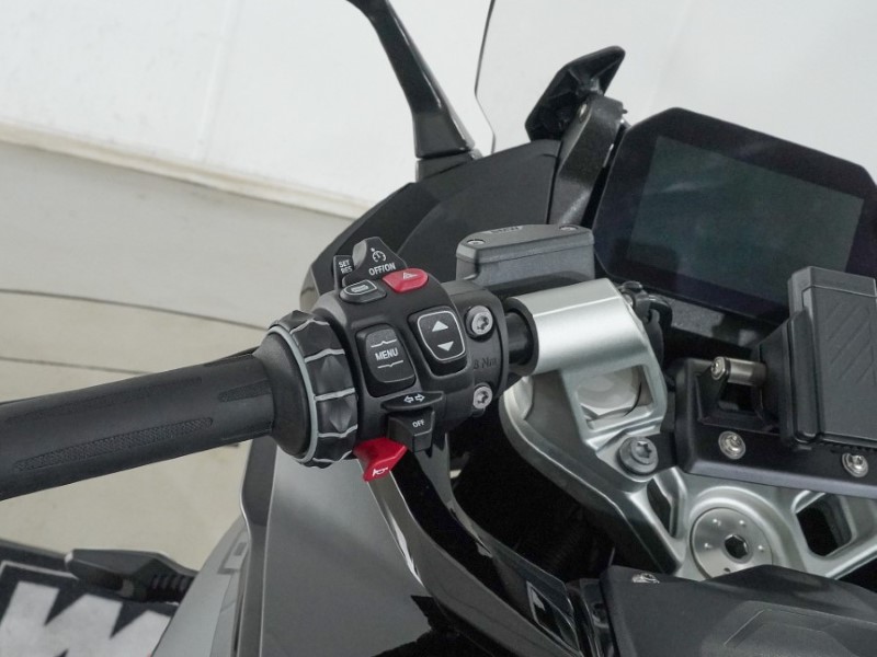 2025 (75) BMW Motorrad R1300 RS SE (25MY) 4975069