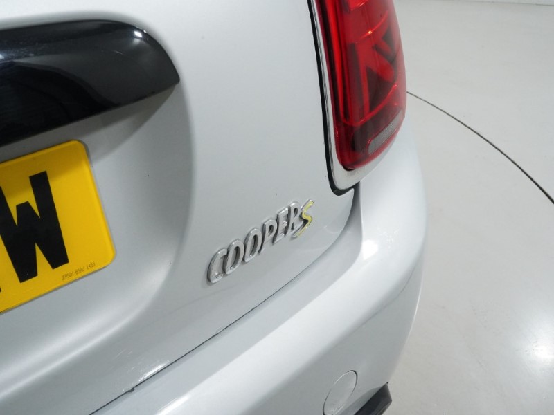 2021 (21) MINI HATCHBACK 135kW Cooper S Level 2 33kWh 3dr Auto 4979590