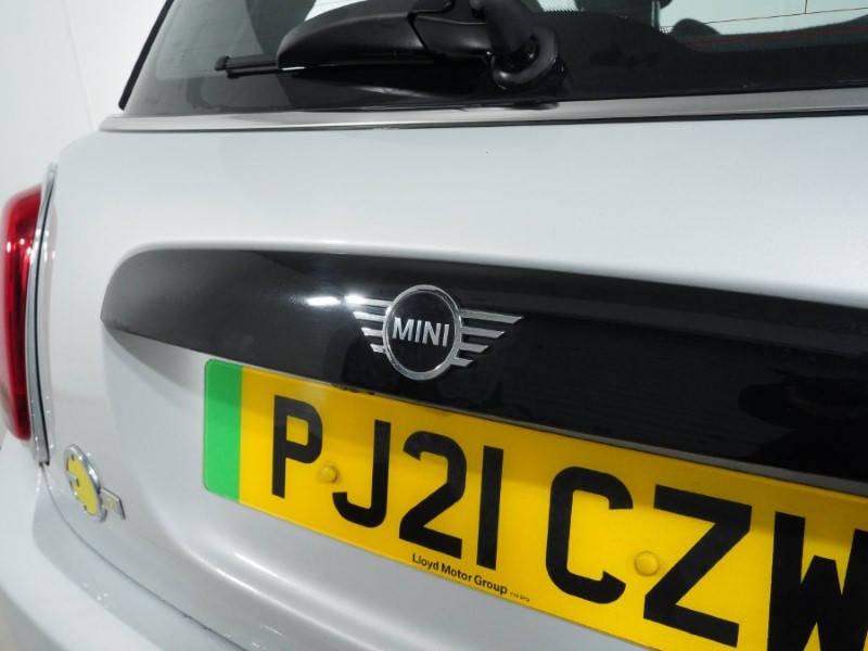 2021 (21) MINI HATCHBACK 135kW Cooper S Level 2 33kWh 3dr Auto 4979587