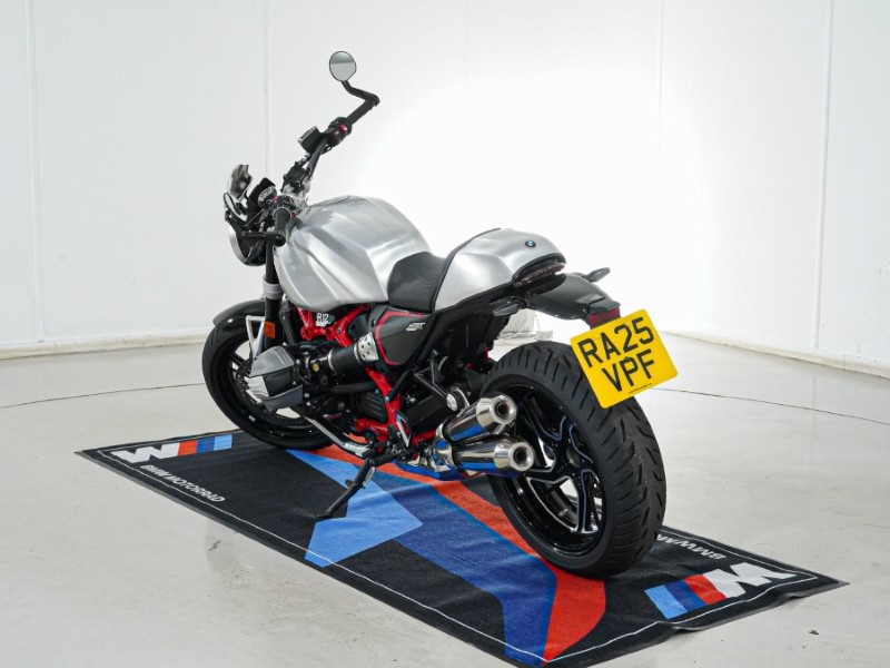 2025 (25) BMW Motorrad R12 NineT (24MY) 4975215