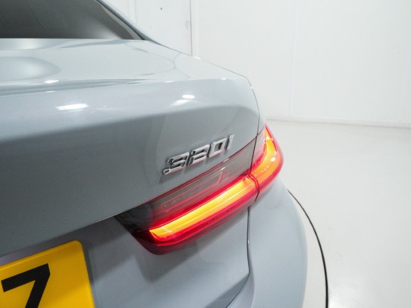 2024 (74) BMW 3 SERIES 320i M Sport 4dr Step Auto 5004942