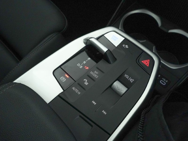 2023 (23) BMW iX1 230kW xDrive30 xLine 65kWh 5dr Auto 4993016