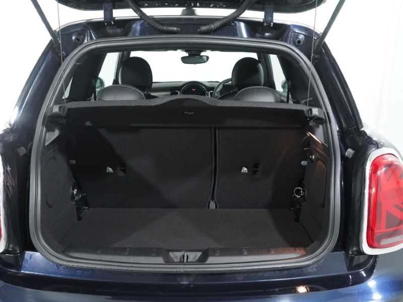 2023 (23) MINI HATCHBACK 1.5 Cooper Exclusive Premium Plus 3dr Auto 4983624