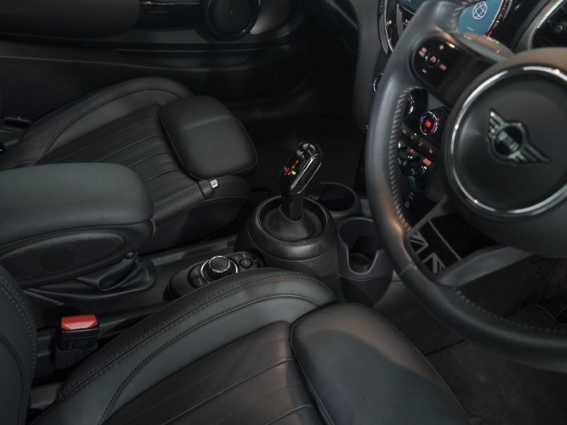 2023 (23) MINI HATCHBACK 1.5 Cooper Exclusive Premium Plus 3dr Auto 4983639