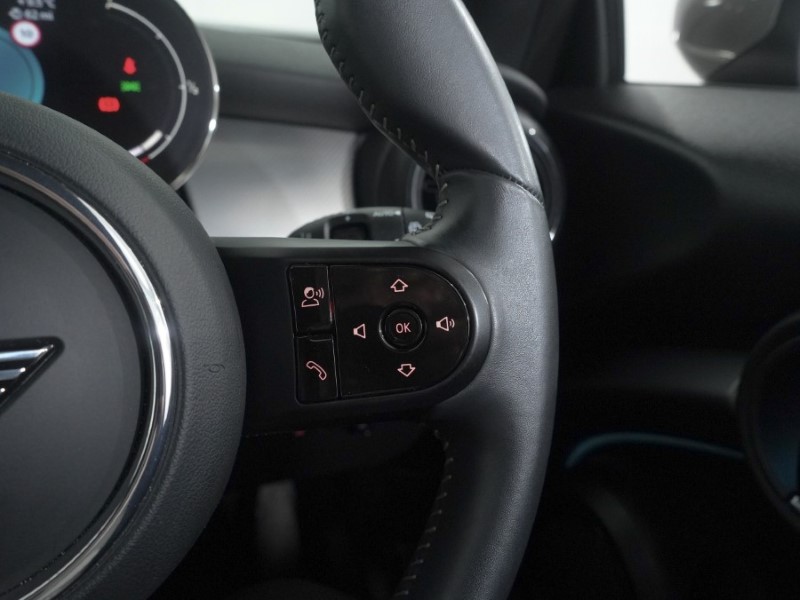 2023 (23) MINI HATCHBACK 1.5 Cooper Exclusive Premium Plus 3dr Auto 4983657