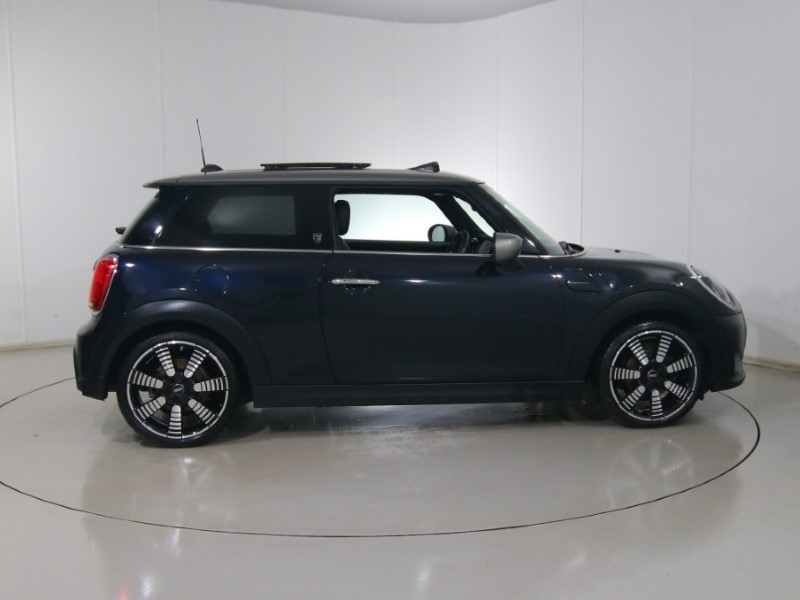 2023 (23) MINI HATCHBACK 1.5 Cooper Exclusive Premium Plus 3dr Auto 4983667