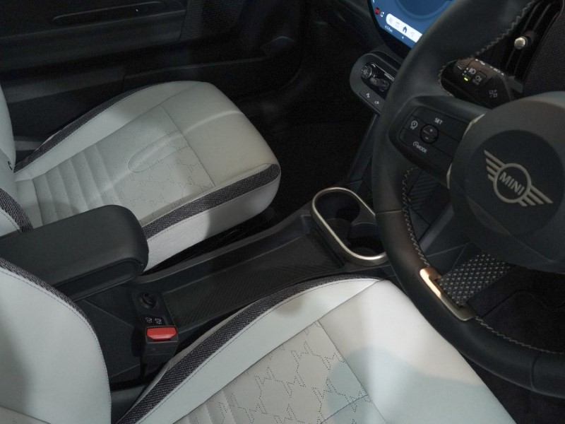 2024 (74) MINI COOPER 2.0 S Classic 3dr Auto 4994202