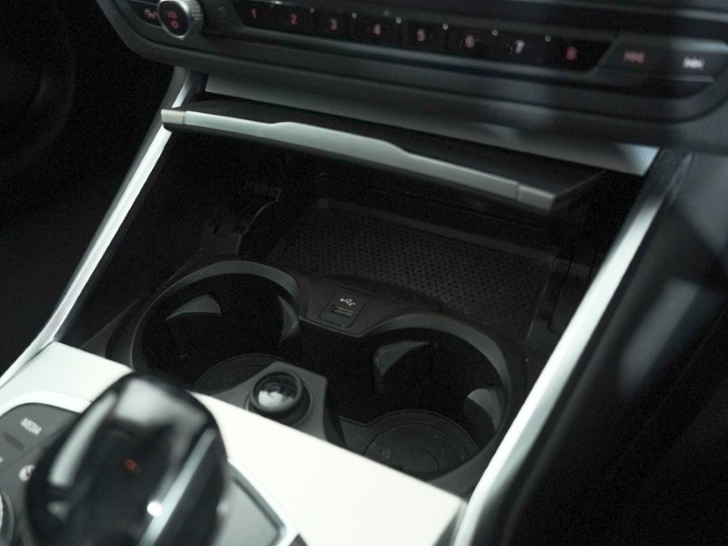 2021 (70) BMW 3 SERIES 320i Sport 4dr Step Auto 5000242