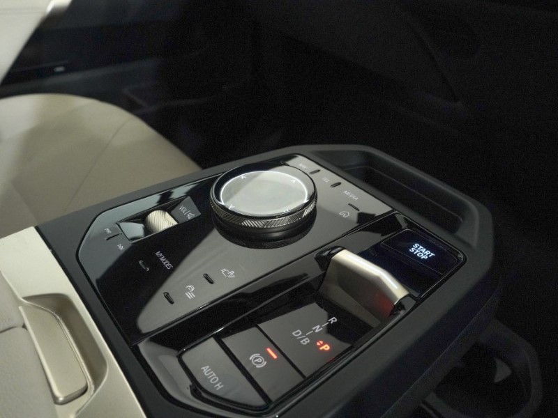 2023 (73) BMW iX 240kW xDrive40 M Sport 76.6kWh 5dr Auto 5007677