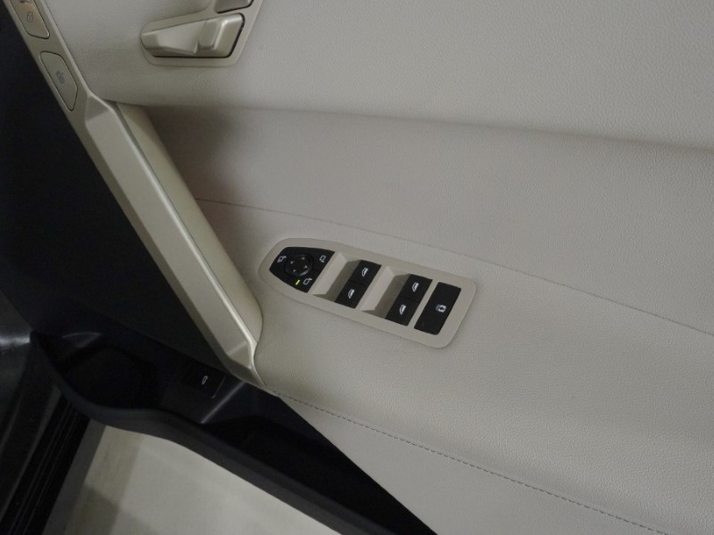 2023 (73) BMW iX 240kW xDrive40 M Sport 76.6kWh 5dr Auto 5007666