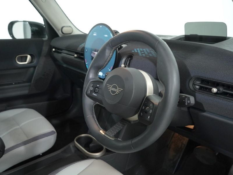 2024 (74) MINI COOPER 1.5 C Classic 5dr Auto 5002389