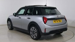 2024 (74) MINI COOPER 1.5 C Classic 5dr Auto 5002373