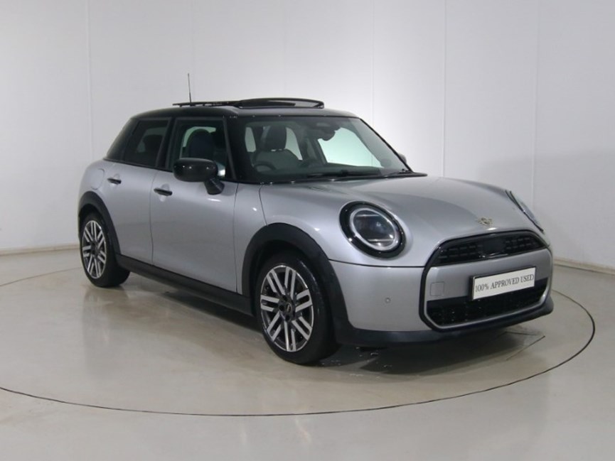 2024 (74) MINI COOPER 1.5 C Classic 5dr Auto